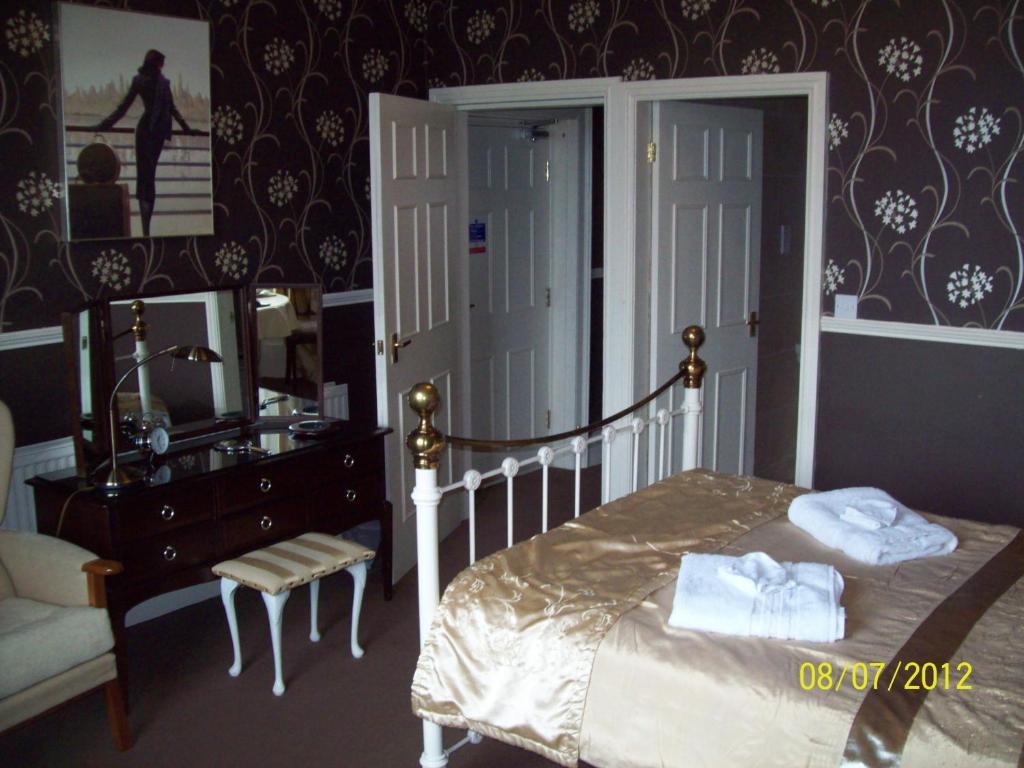 בברלי Minster Garth Guest House חדר תמונה